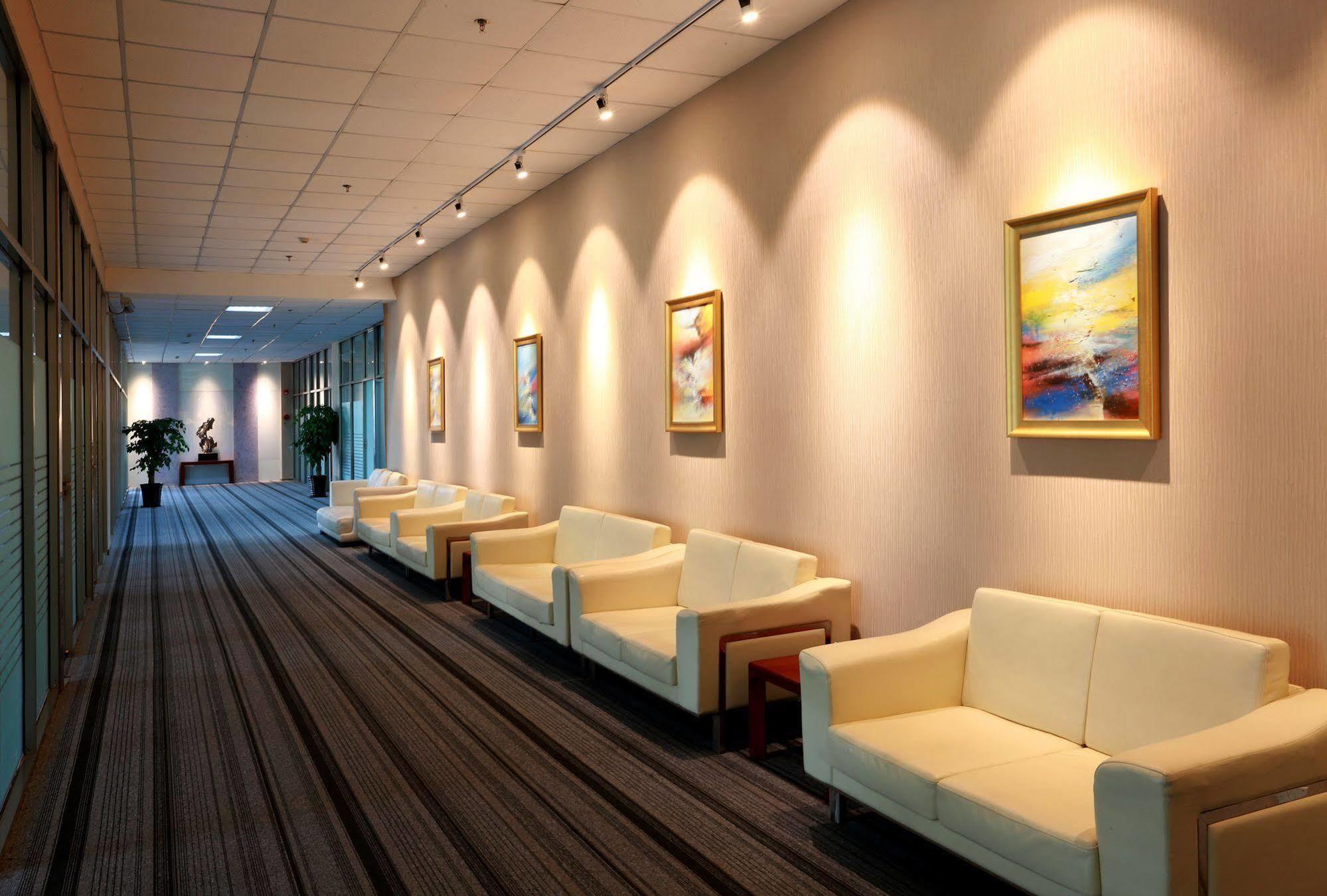 Benjoy Jufeng Road Hotel